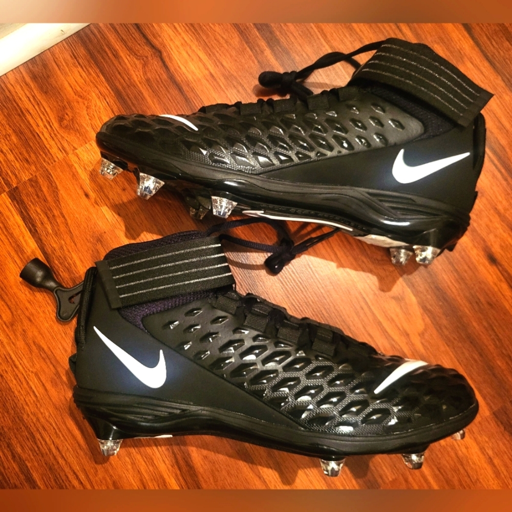 Deadstock Nike Force Savage Pro Football Cleats